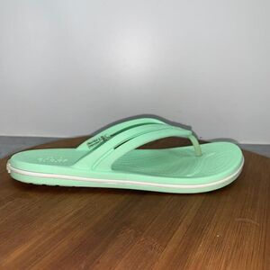 Crocs Womens Size 6 Sandals Green With White Stripe Flip Flops Thong Comfort